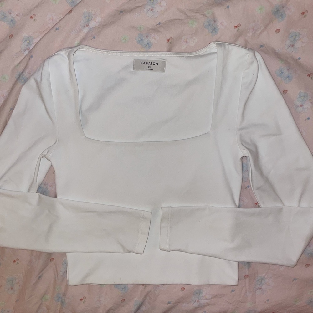 SOLD Aritzia Babaton Contour square neck long sleeve top.